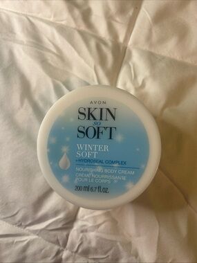 Avon Skin So Soft Winter Soft Nourishing Body Cream - light blue & white